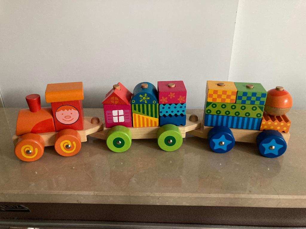 Houten blokkentrein (nieuw), Ophalen of Verzenden, Nieuw, Duw- of Trekspeelgoed