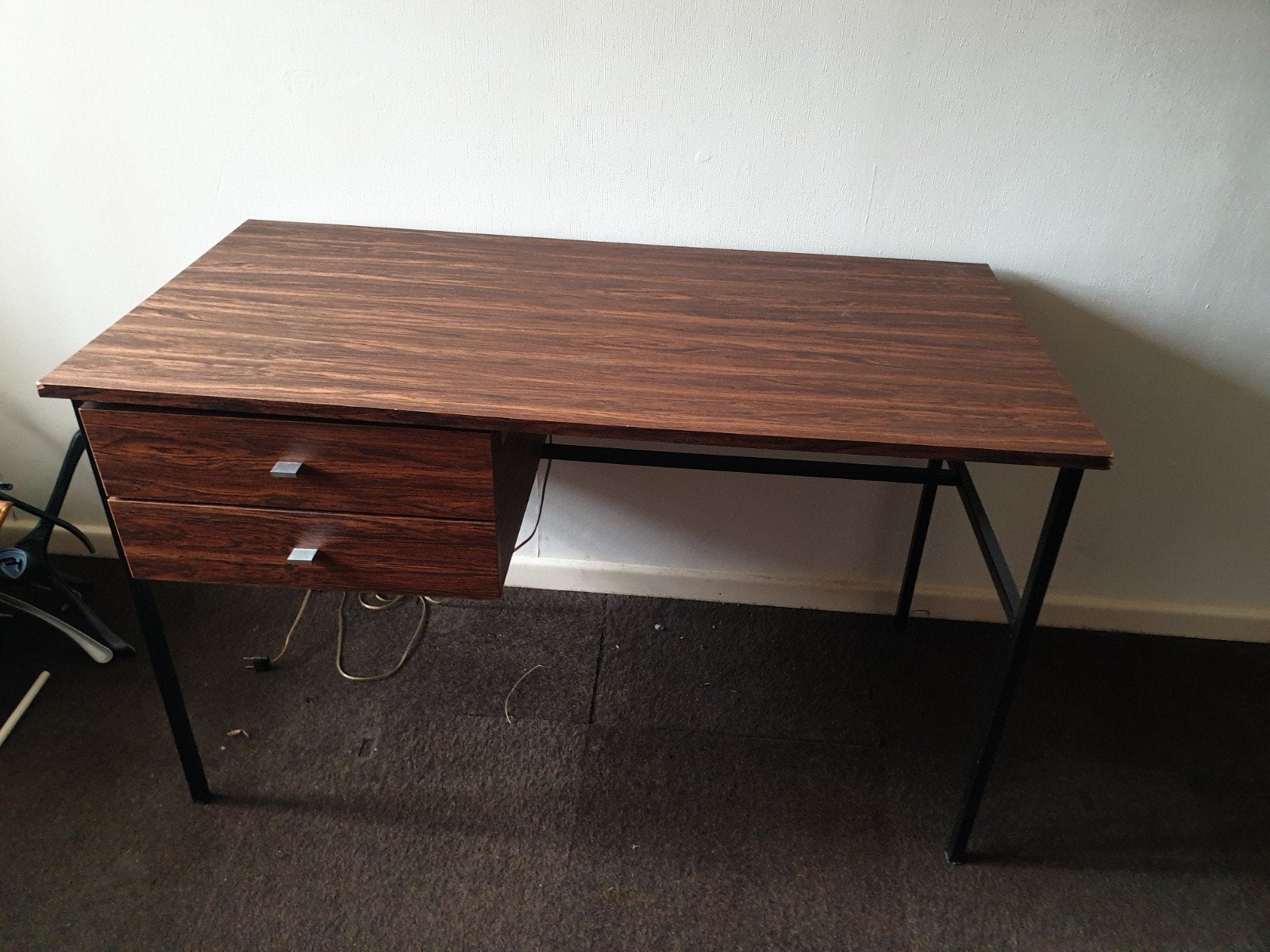 oude bureau Meurop van de jaren 1960, Maison & Meubles, Autres marques, 120 cm, Enlèvement, 60 cm