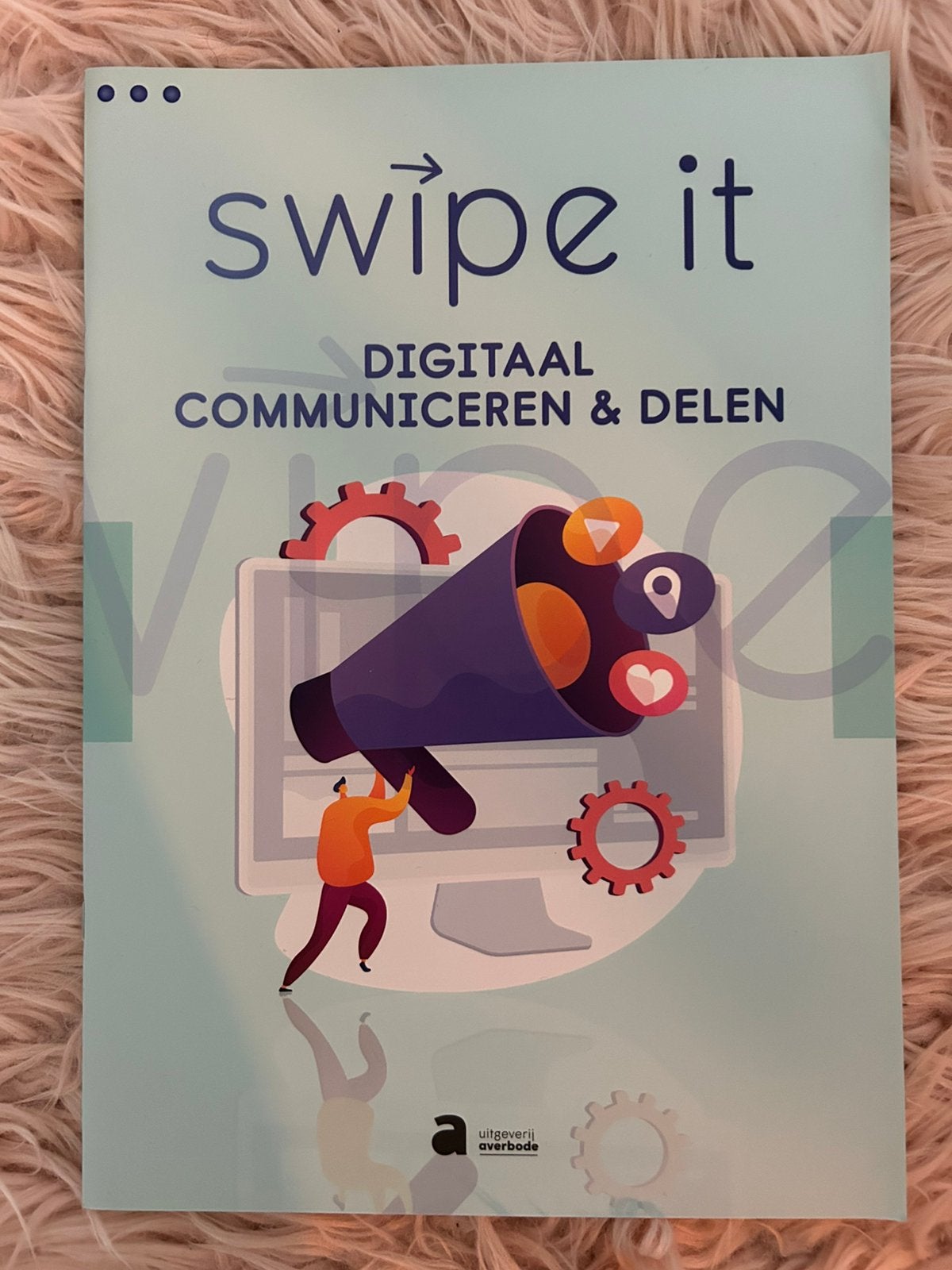 Swipe It - Digitaal Communiceren en Delen, Livres, Informatique & Ordinateur, Enlèvement ou Envoi, Comme neuf, Domaine spécialisé ou Industrie