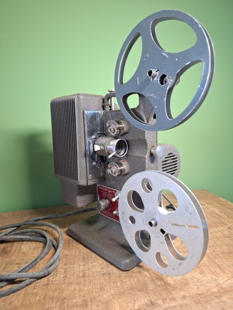 Kodak filmprojector, Ophalen