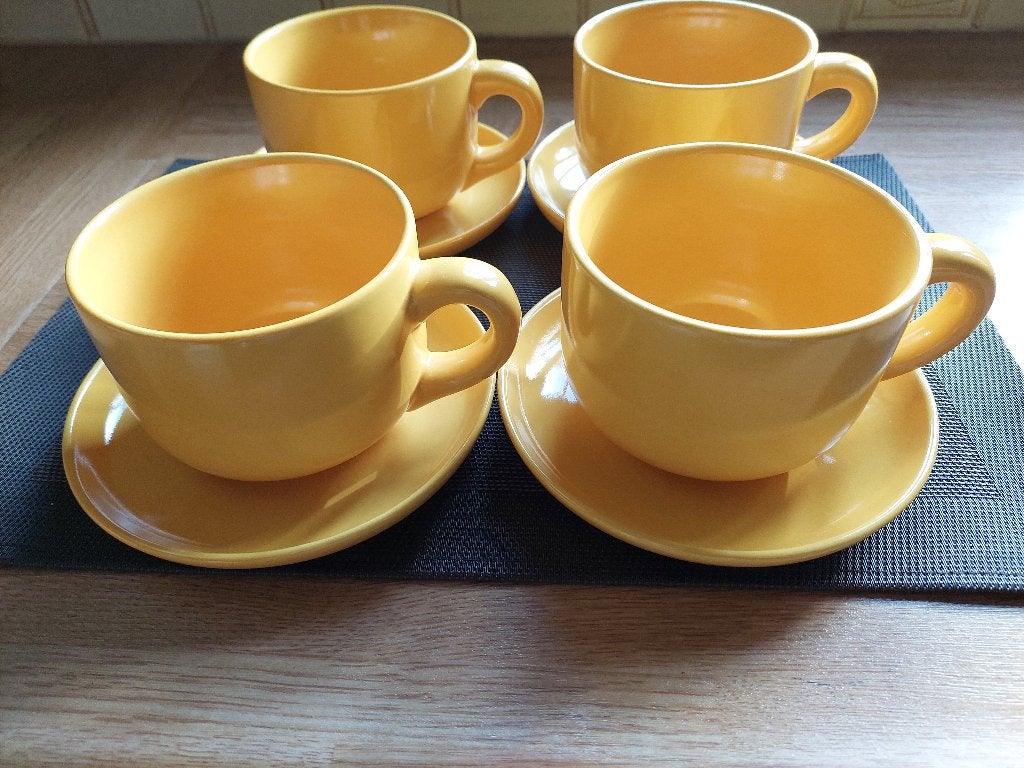 Tasse à soupe avec poignée et plaque inférieure - 4 pièces, Enlèvement ou Envoi, Neuf, Céramique, Tasse(s) et/ou soucoupe(s)