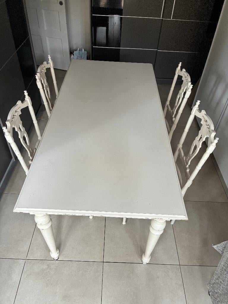table à manger en bois et 8 chaises, Maison & Meubles, 150 à 200 cm, Cinq personnes ou plus, Shabby Chic/Campagne, Enlèvement