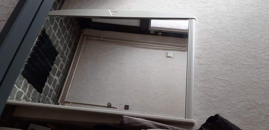 Prachtige spiegel geslepen witte lijst rechthoek 135 x 90 cm, Ophalen, 125 cm of meer, Zo goed als nieuw, Minder dan 100 cm