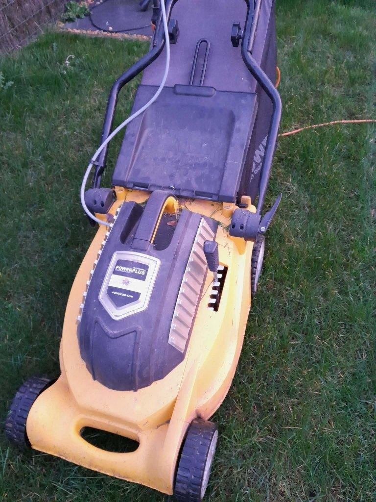 Grasmachine elektrisch, Tuin en Terras, Ophalen, Gebruikt, 30 t/m 39 cm, Opvangbak