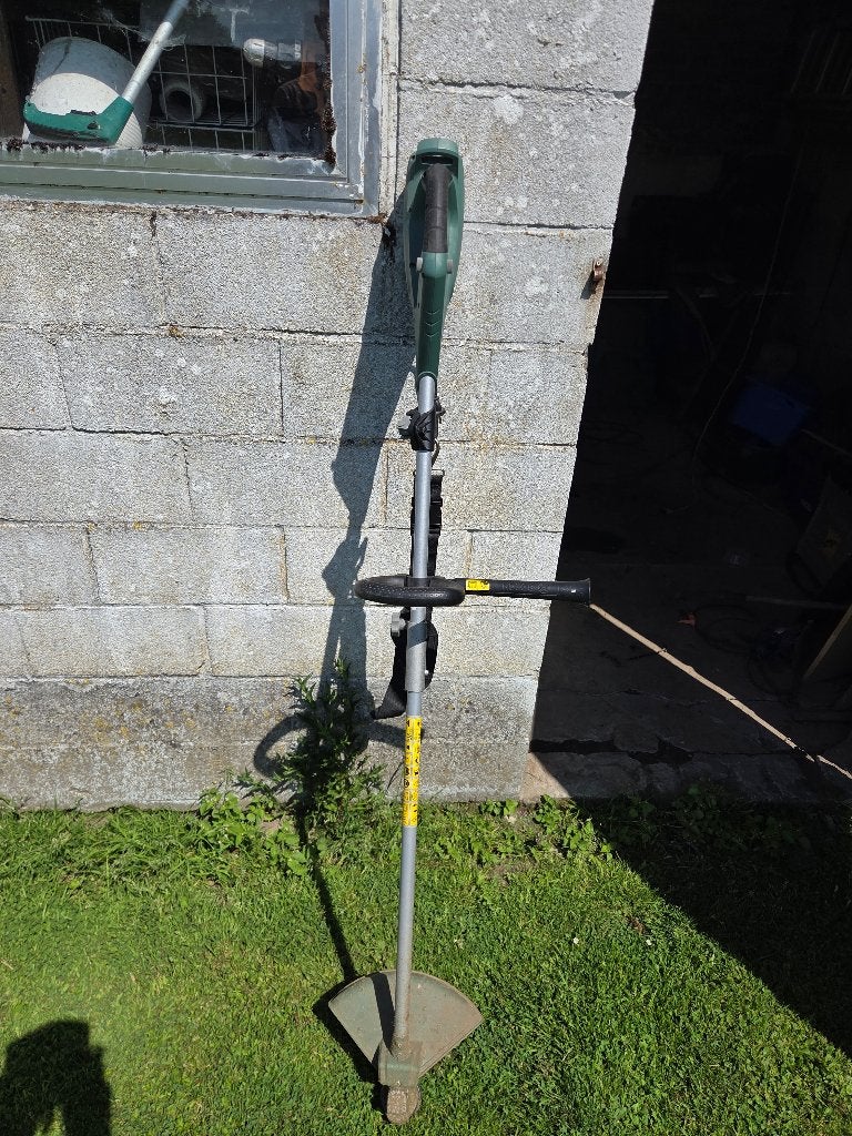 Kantenmaaier, Tuin en Terras, Grastrimmers, Ophalen, Zo goed als nieuw, Minder dan 10 cm, Bosch