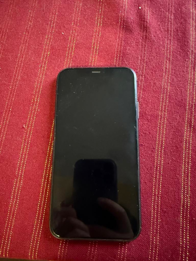 Ipone11, Telecommunicatie, Mobiele telefoons | Apple iPhone, Ophalen, Zo goed als nieuw, IPhone 11