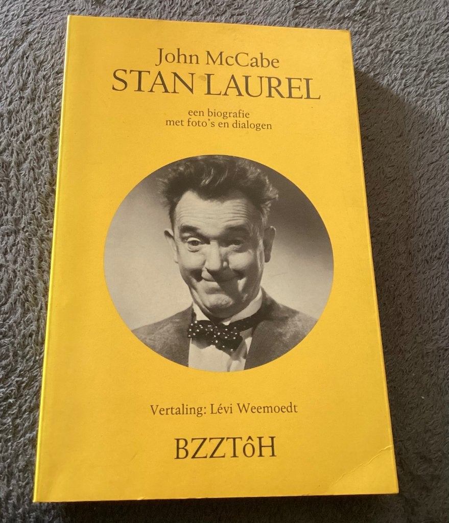 Stan Laurel - een biografie met foto's en dialogen, Livres, Biographies, Enlèvement ou Envoi