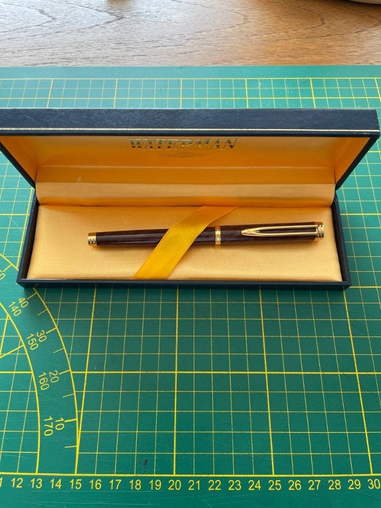 Waterman Gentleman Brown Mottled Lacquer 18k F Fountain Pen, Collections, Stylos, Enlèvement ou Envoi, Waterman