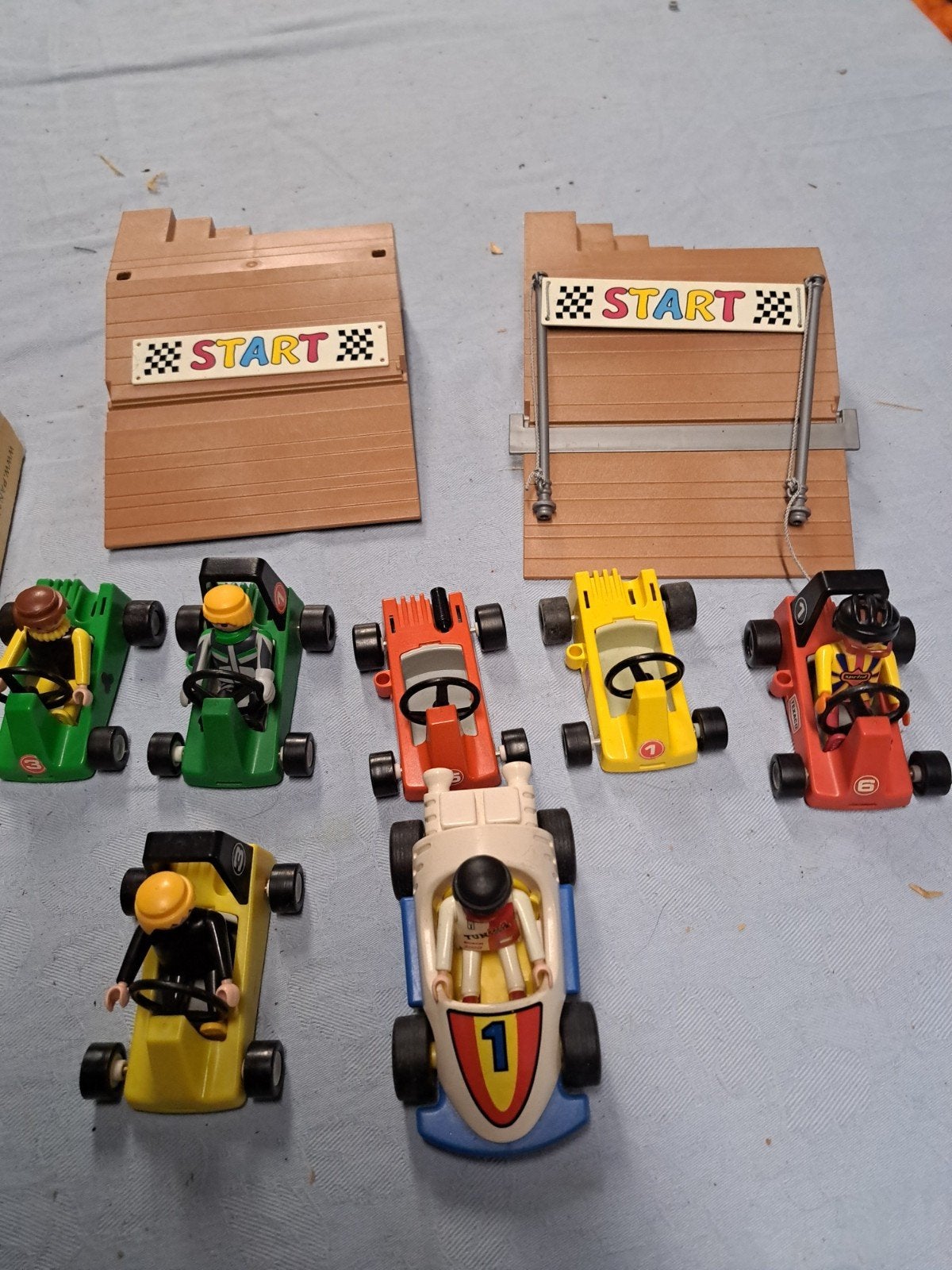 Playmobil gocarts 2x, Ophalen