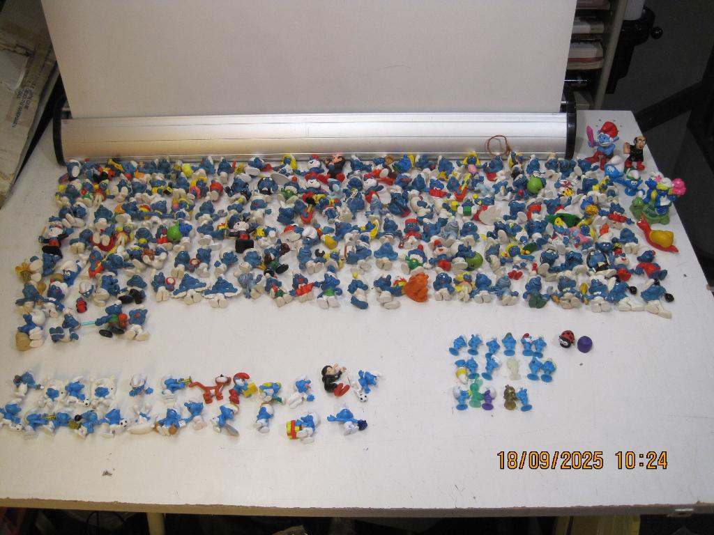 vele smurfen met molen en huisjes jaren 80 (355), Verzamelen, Smurfen, Ophalen, Gebruikt, Verschillende Smurfen, Huisje of Attribuut