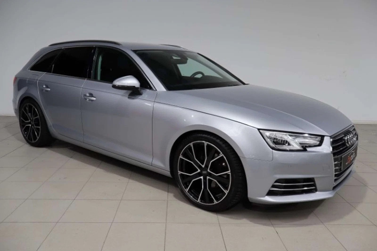 Audi A4 A4 Avant 2.0 TDi S tronic (bj 2018, automaat), Auto's, Automaat, Stof, Gebruikt, 4 cilinders
