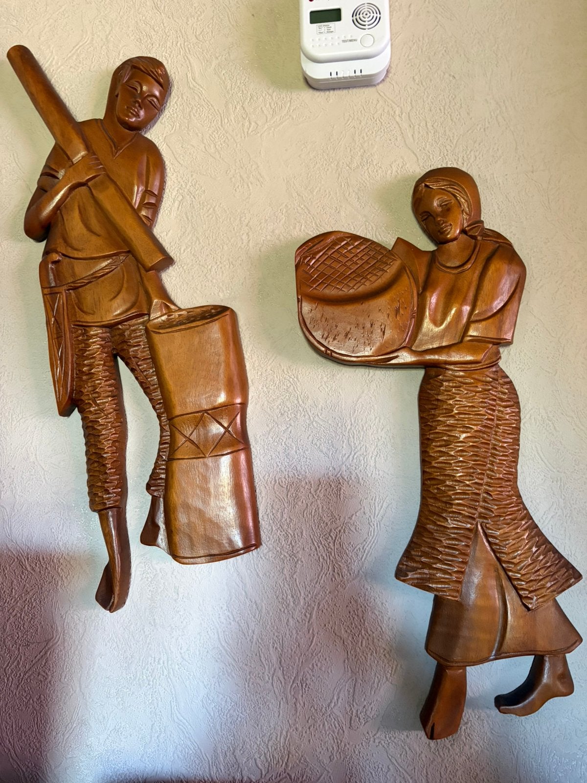 Koppel houten  muurdecoratie, Ophalen, Zo goed als nieuw