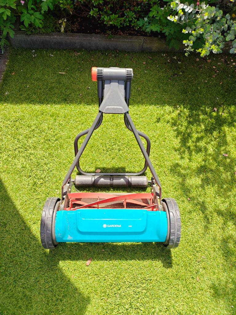 Gardena 400 grasmaaier, Ophalen