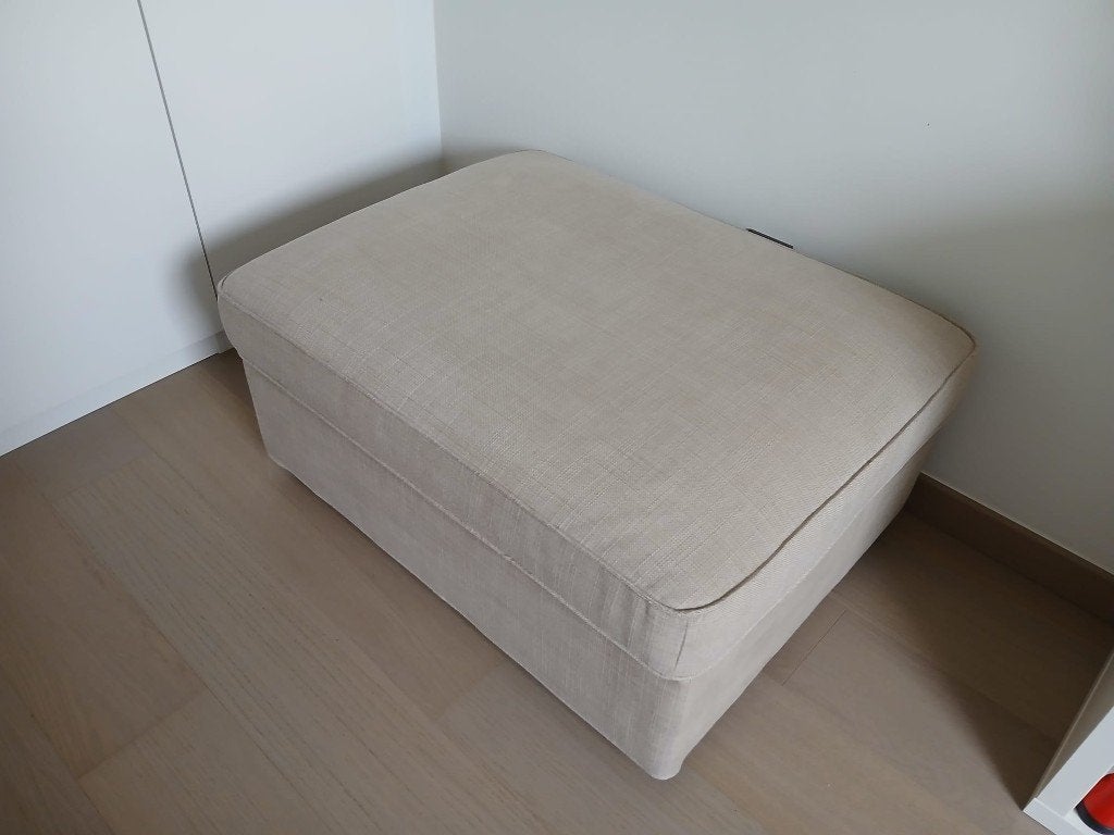 Kivik voetenbank ikea nieuwprijs € 229, Ophalen, Hout, 75 tot 100 cm, Zo goed als nieuw