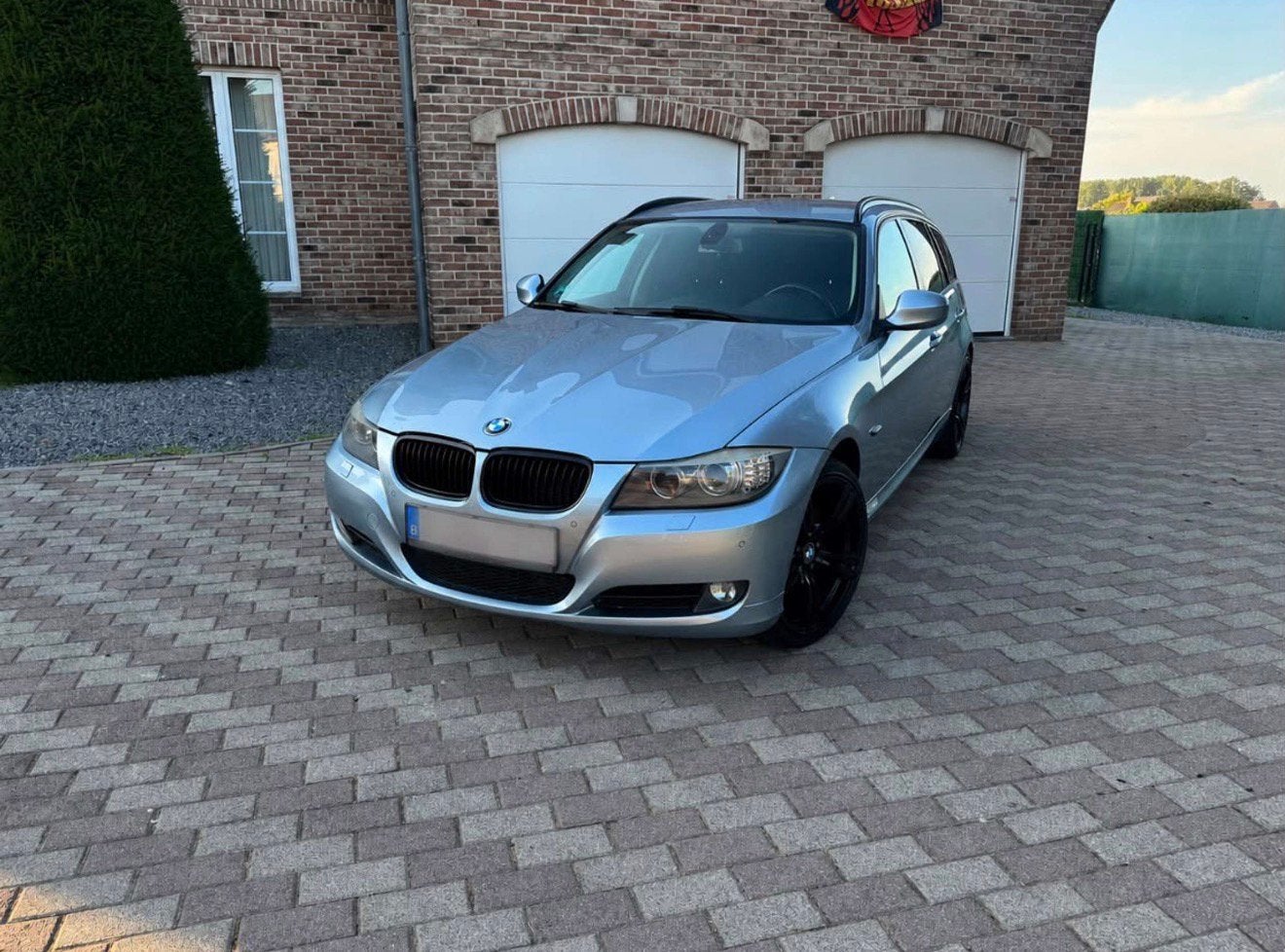 BMW 320 320d xDrive DPF Touring, Auto's, BMW, Euro 5, Stof, 1995 cc, 4 cilinders