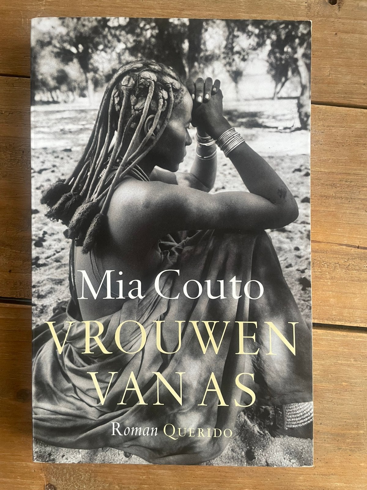 Roman “vrouwen van as”, Boeken, Romans, Ophalen of Verzenden, Zo goed als nieuw