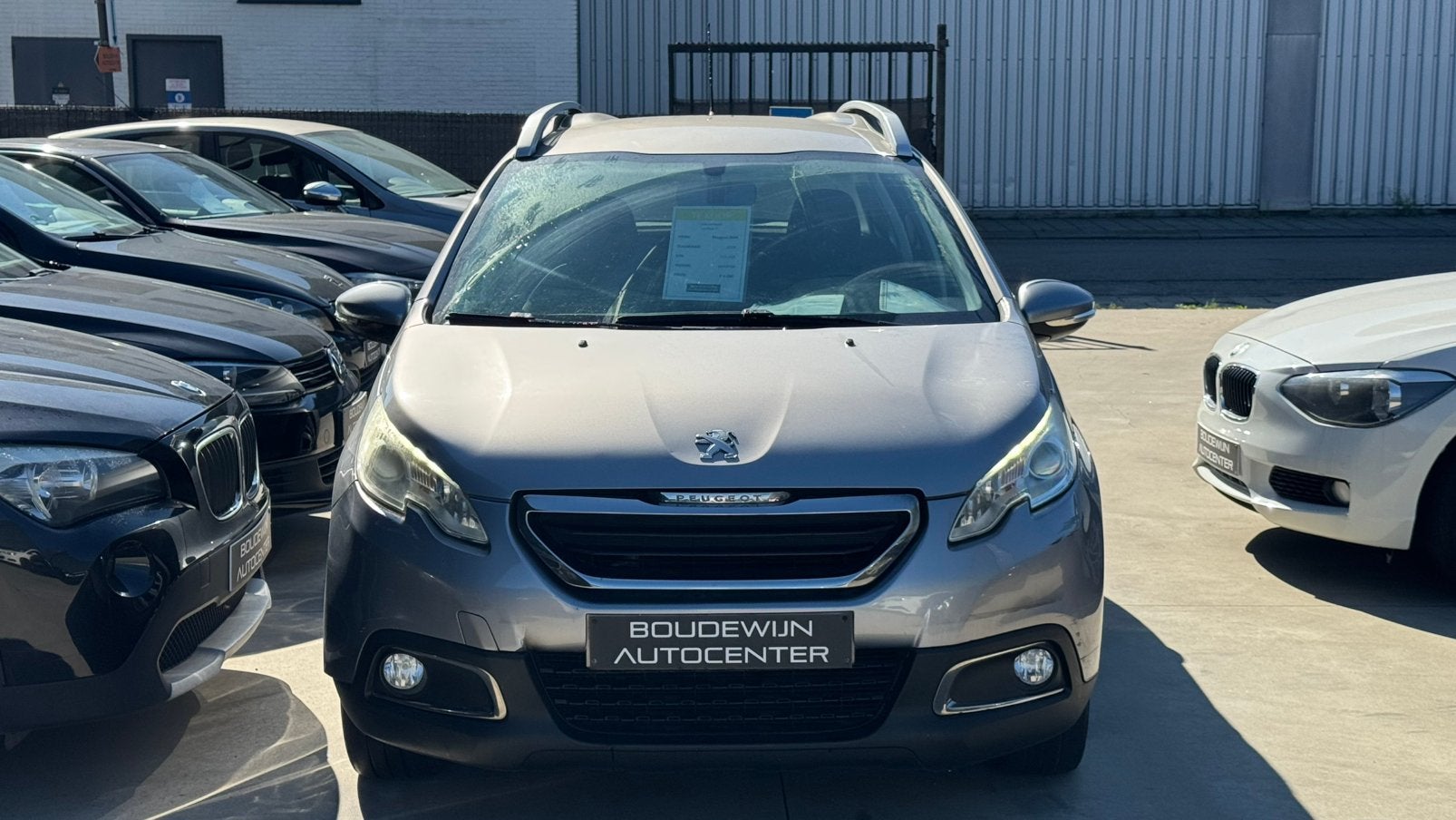 Peugeot 2008 1.2Benzine Euro6B 2016 177.xxxkm/Airco,Cruise,., Auto's, Voorwielaandrijving, Zwart, 5 deurs, Parkeersensor