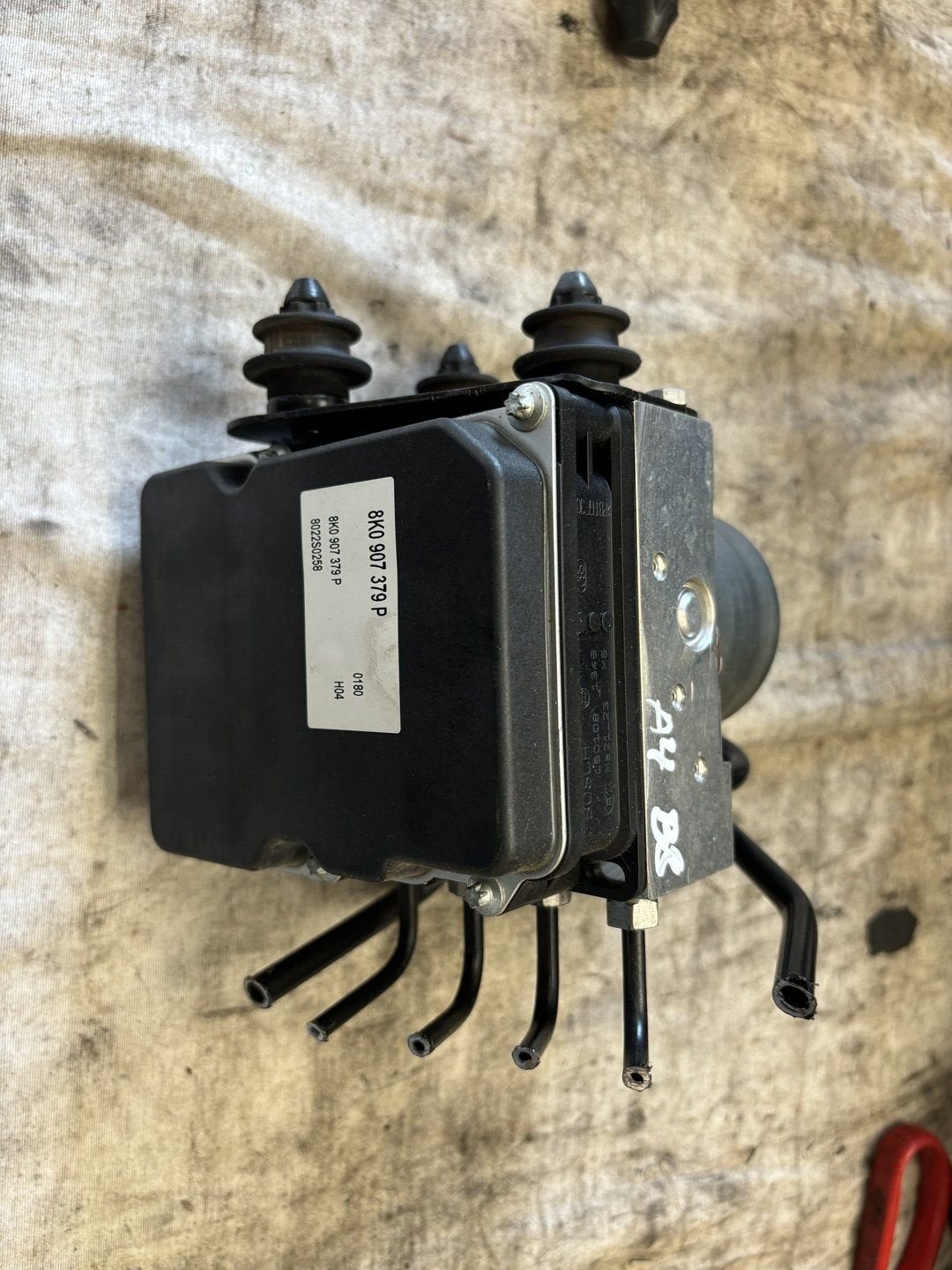 Audi A4 ABS Pomp 8K0907379P, -, Audi, Utilisé, -