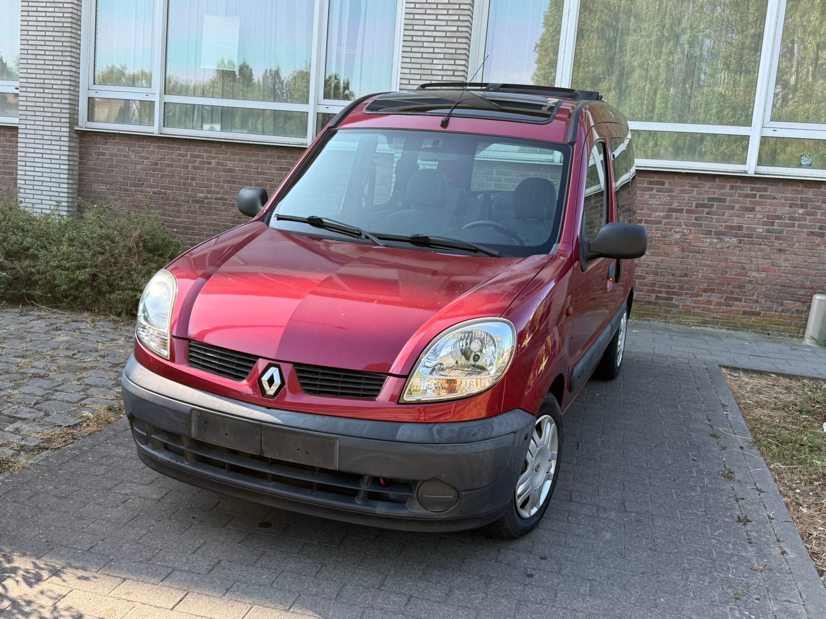Renault Kangoo 1.6 i. Automaat 76.000 km, Auto's, Automaat, Stof, Bedrijf, Berline