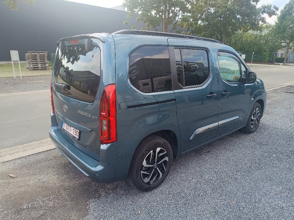 Toyota proace city verso familly, Autos, Achat, Euro 6, ProAce, Boîte manuelle