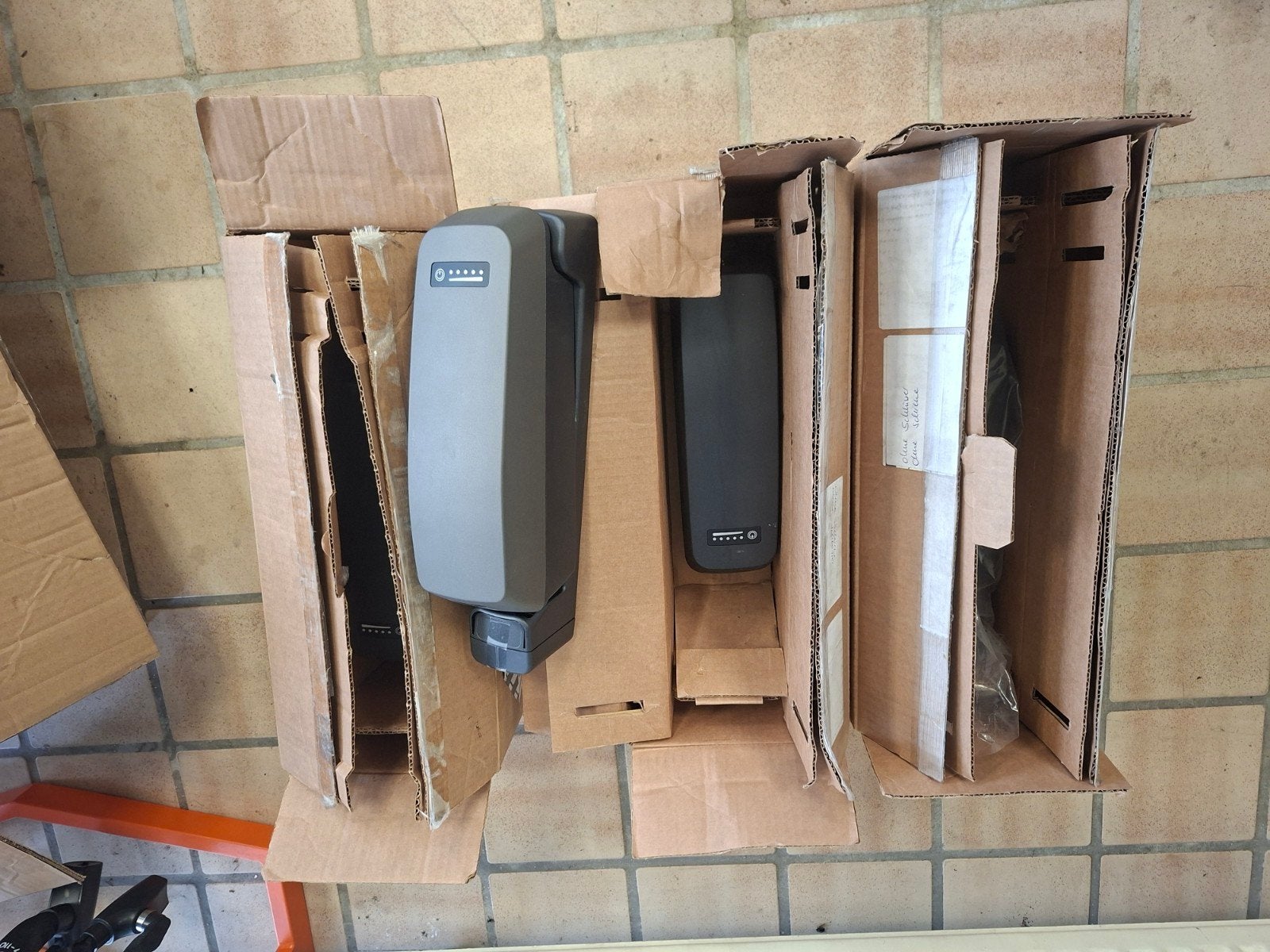 Partij nieuwe fietsen accus te koop, Ophalen
