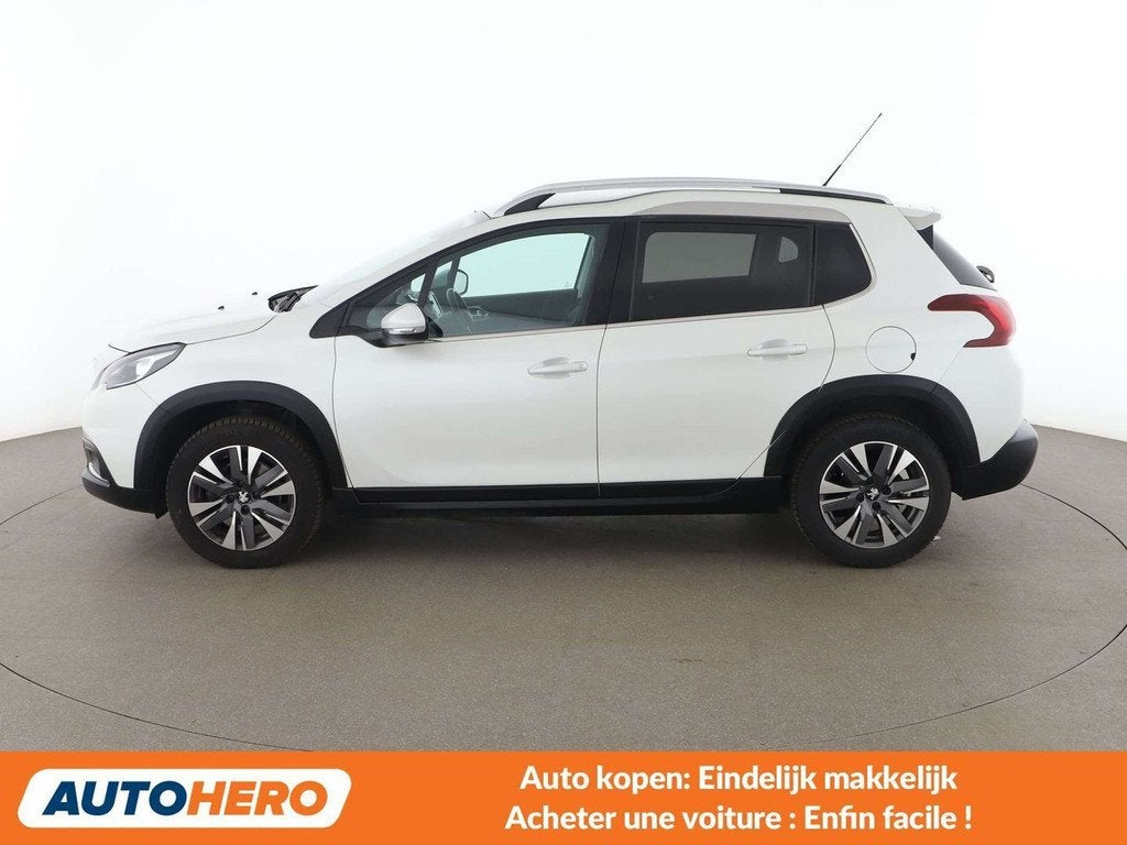 Peugeot 2008 1.2 PureTech Allure (bj 2018, automaat), Gebruikt, Zwart, 1199 cc, 110 g/km