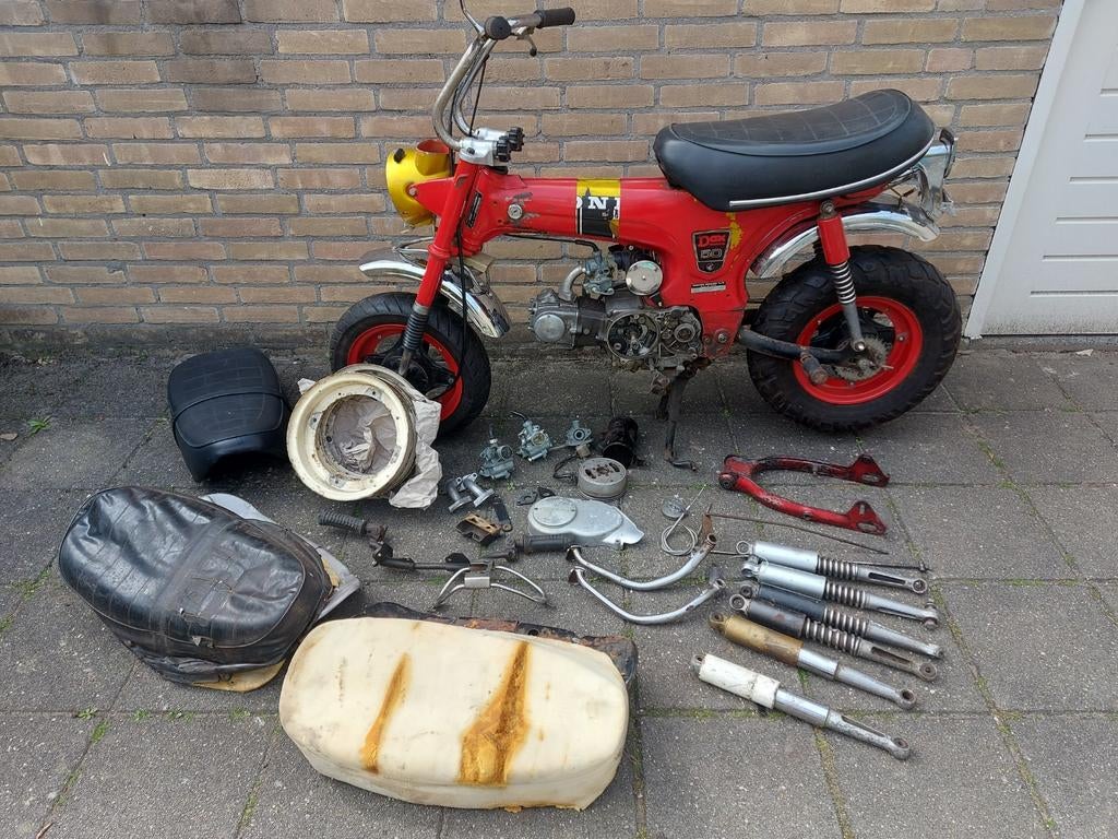 Honda dax st50, Vélos & Vélomoteurs, Cyclomoteurs | Honda, Utilisé, Autres modèles, Enlèvement