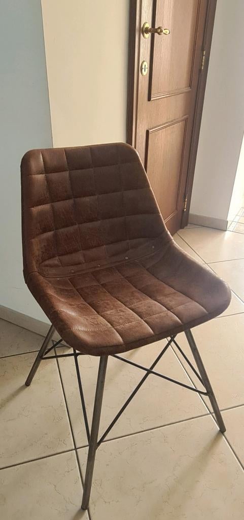 Chaise industrielle