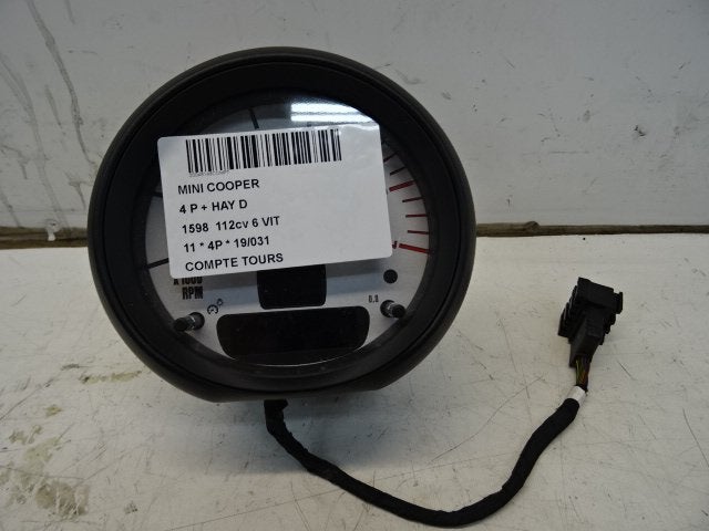 COMPTE-TOURS Mini Mini (R56) (01-2006/11-2013) (9260578-01), Mevr. I. Hauben, Rue de l'Espoir 34 34
4030  GRIVEGNÉE, BE, Info@Collignon.be