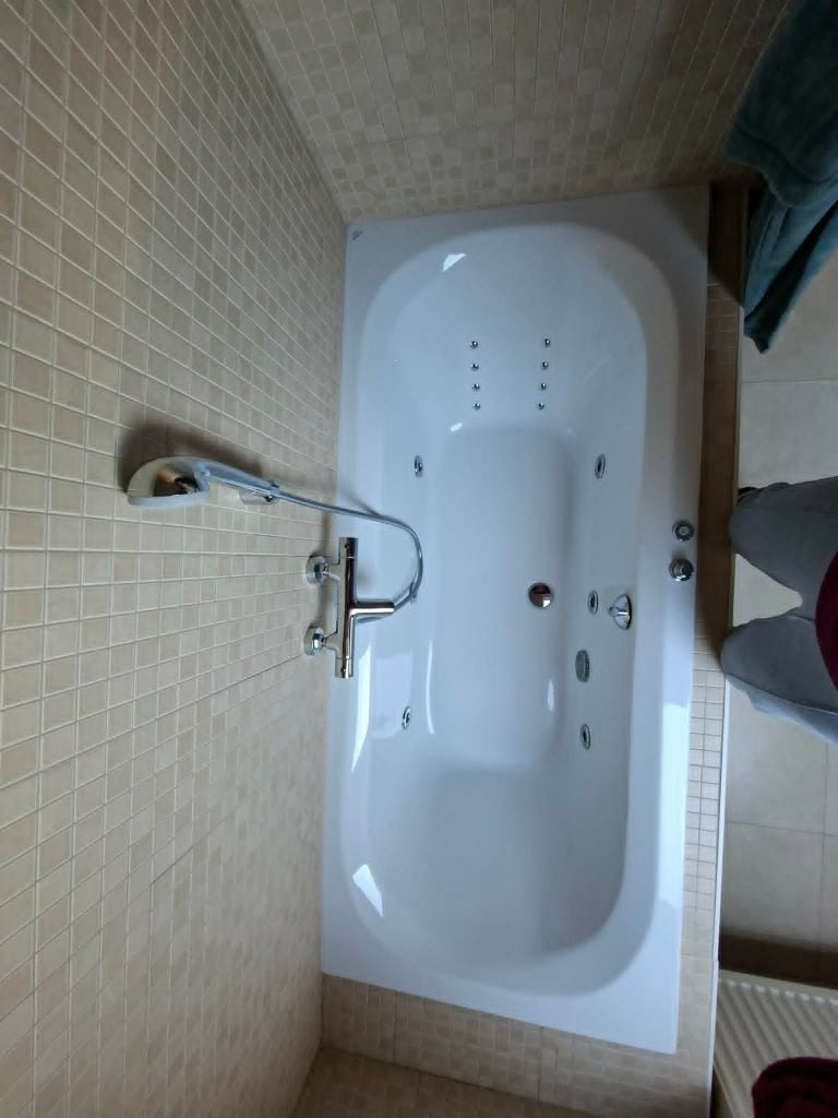 badkamer bubbelbad/kasten/kranen, Ophalen, Gebruikt, Overige typen
