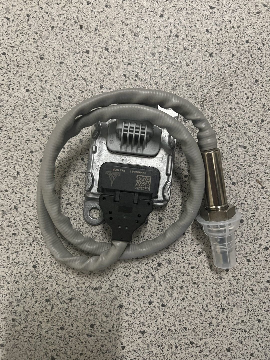 NOX SENSOR DEUTZ VOOR KAT. 04466641, Autos : Pièces & Accessoires, Pièces camion, Neuf, Autres marques, -, Carrosserie et Tôlerie