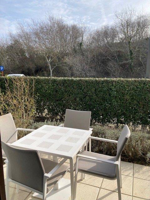 Studio op het gelijkvloers met zonnig terras., Oostduinkerke, Province de Flandre-Occidentale, 1 pièces, Studio
