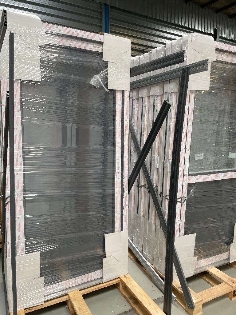 Budget deuren in voorraad binnen en buitendraaiend., Doe-het-zelf en Bouw, Deuren en Vliegenramen, Nieuw, Garagedeur, 200 tot 215 cm