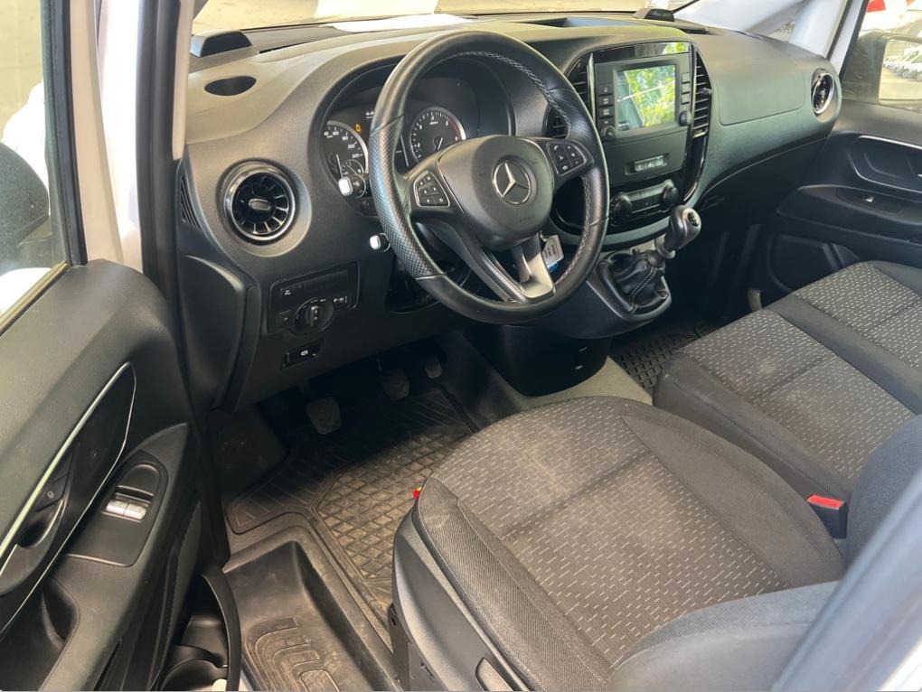 Mercedes-Benz Vito 110 CDI L2 Base | Airco | Navigatie | Cru, Auto's, Gebruikt, 4 cilinders, 2000 kg, Wit