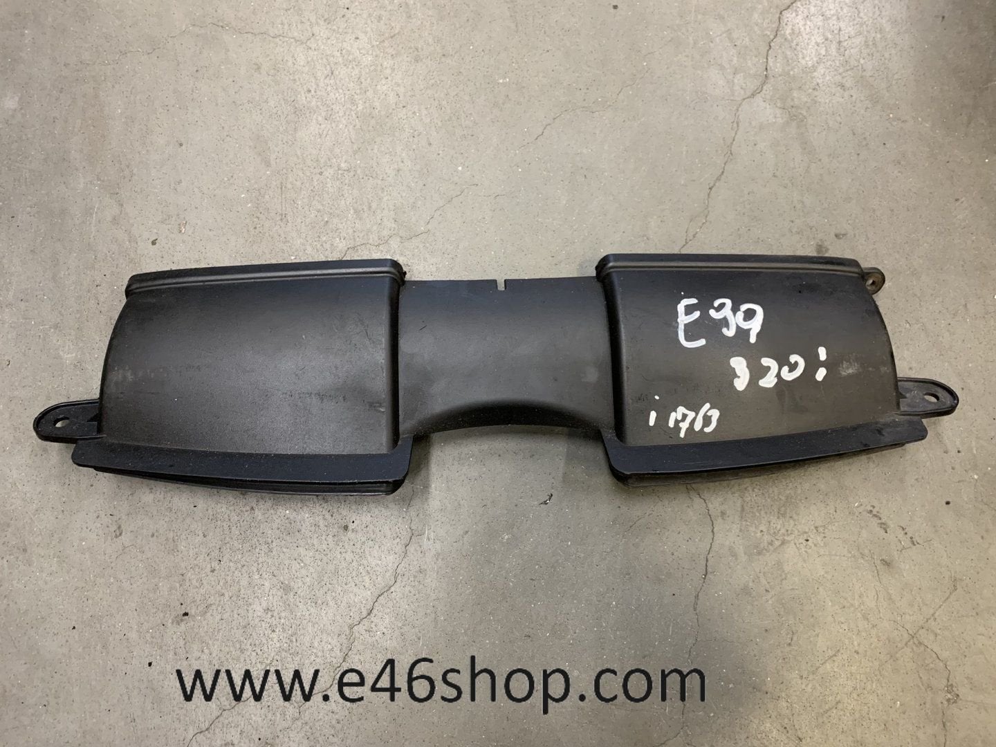 LUCHTGELEIDER MOTOR BMW E90 E91 320I, -, Utilisé, -, Enlèvement ou Envoi