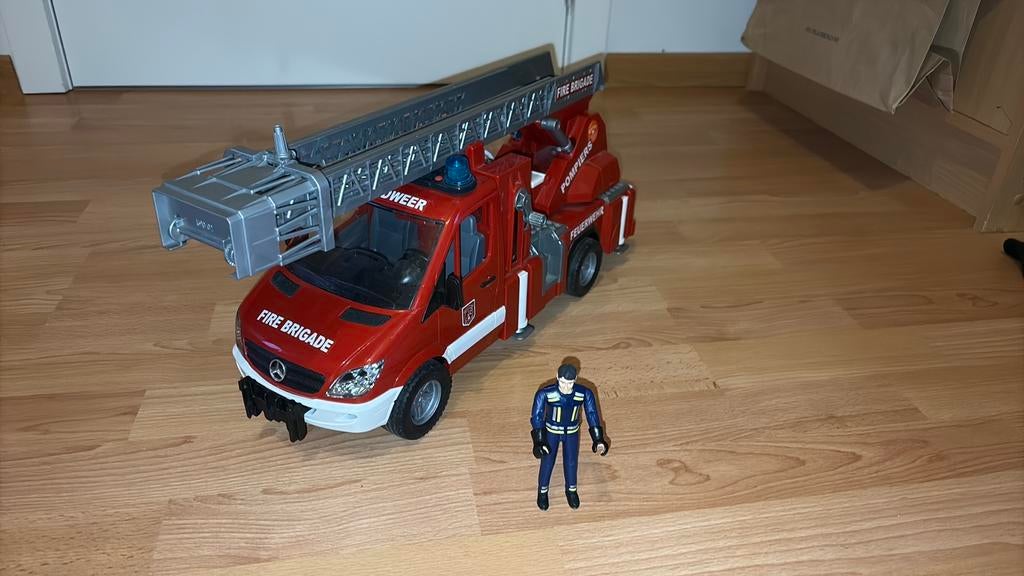 Brüder Brandweer ladderwagen, Kinderen en Baby's, Speelgoed |Speelgoedvoertuigen, Zo goed als nieuw, Ophalen of Verzenden