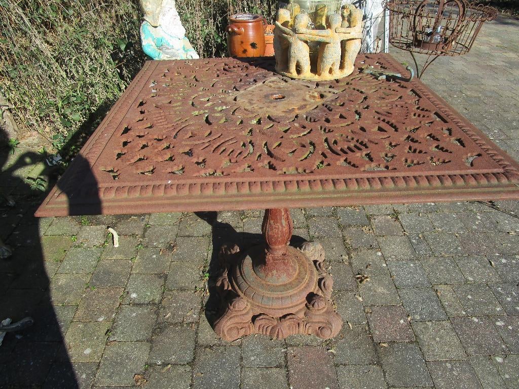tuintafel antiek gietijzer, Tuin en Terras, Tuintafels, Ophalen