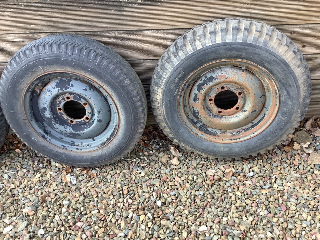 Jantes et pneus Hotchkiss pour jeep willys ww2, Enlèvement