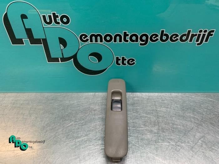 Commutateur vitre électrique d'un Suzuki Alto (Alto 02-), -, 3 mois de garantie, Utilisé, -