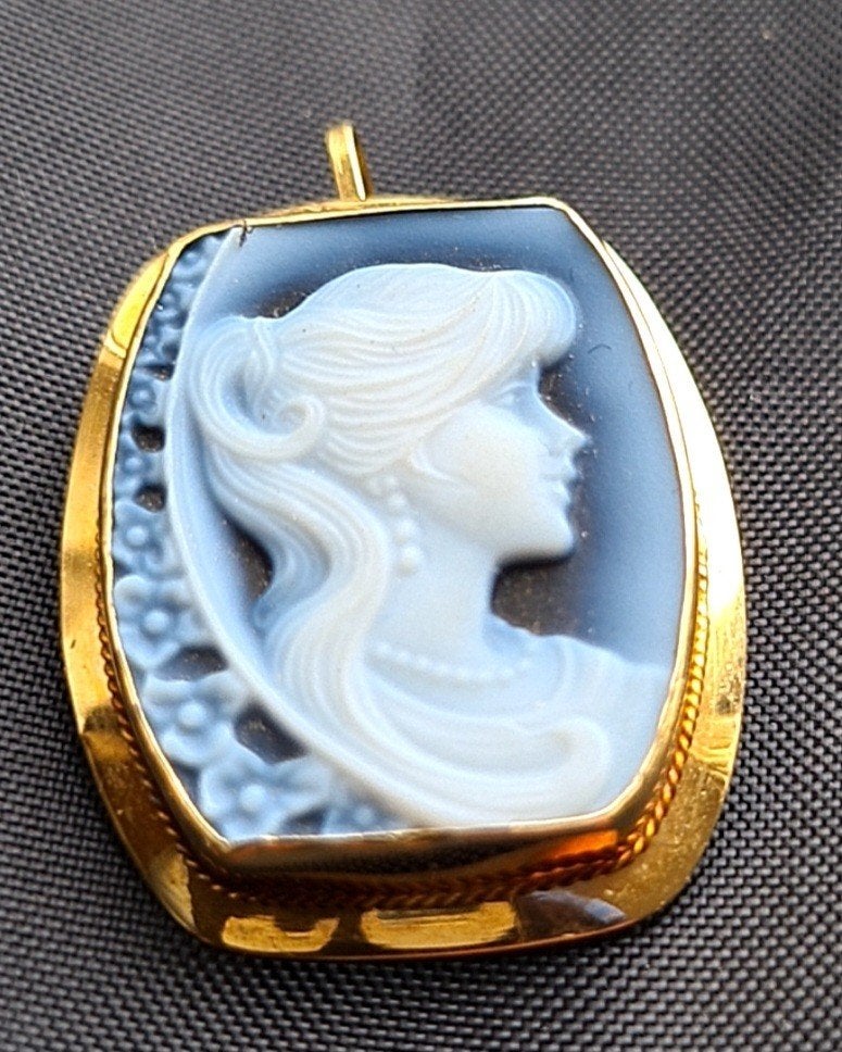 Camée en agate bleue en or 750 18 carats, Antiquités & Art, Antiquités | Argent & Or, Envoi