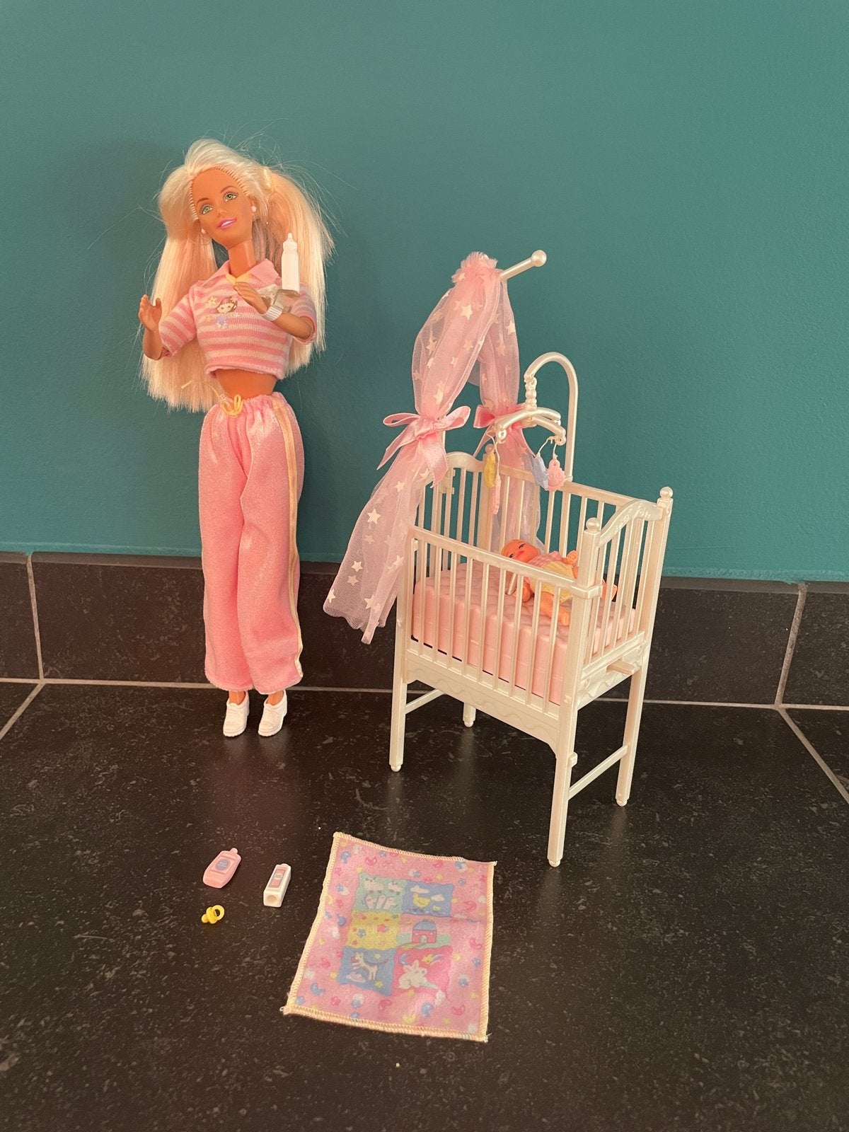 Barbie en Krissy slaap-baby Mattel 2000, Ophalen, Zo goed als nieuw, Barbie