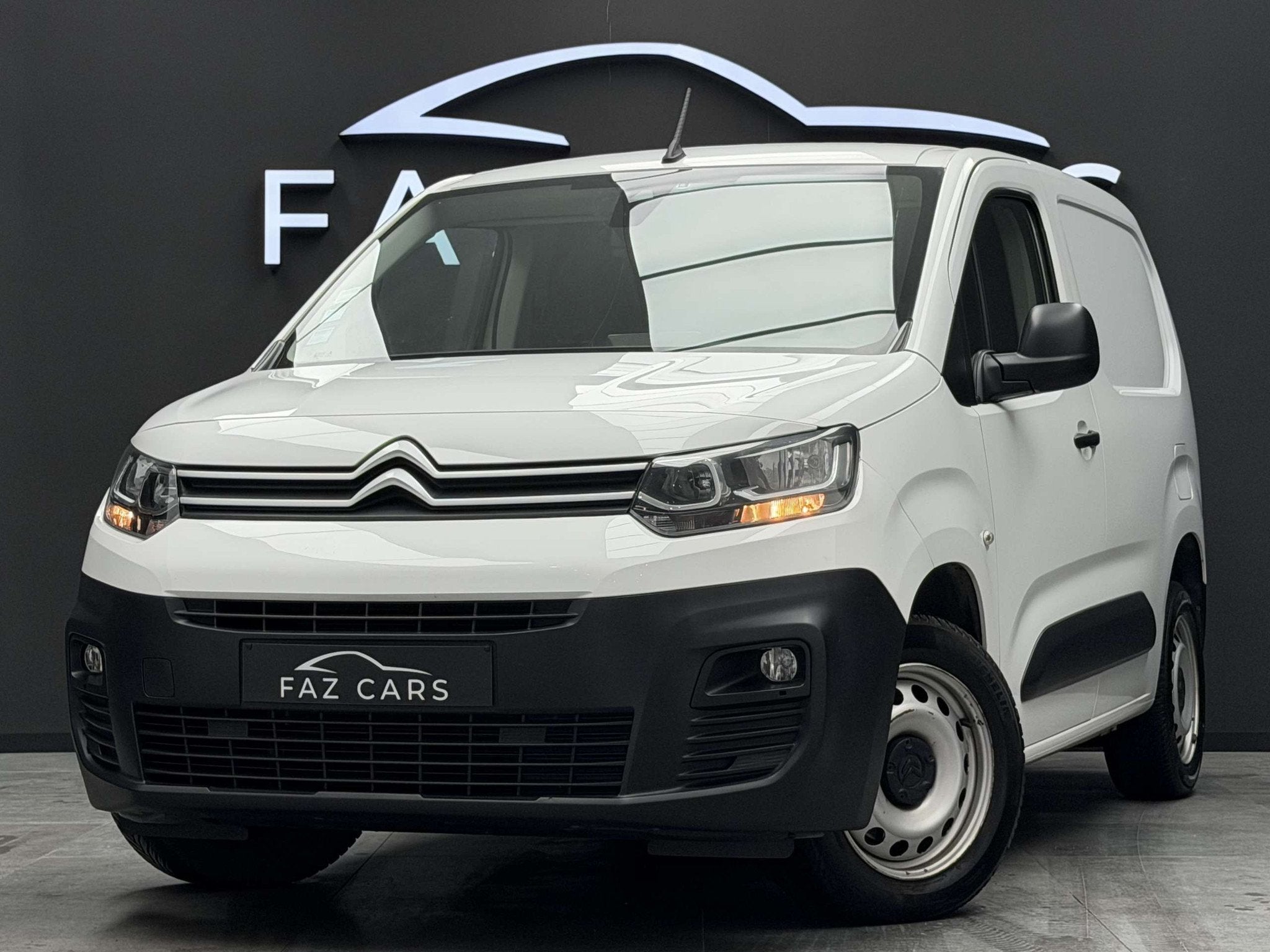 Citroën Berlingo * Réservé *, Autos, Camionnettes & Utilitaires, Achat, Euro 6, Entreprise, 5 portes