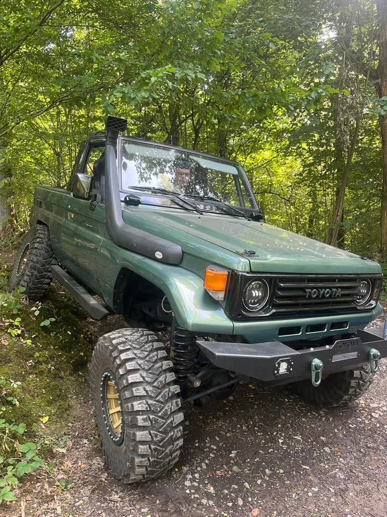 Toyota landcruiser, Achat, 3900 cm³, Boîte manuelle, Alcantara
