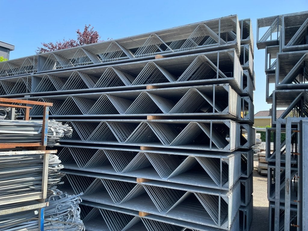 Traliespanten Lengte= 7.900 mm| Hoogte= 400 mm, Ophalen, Gebruikt, Metaal, Overige typen