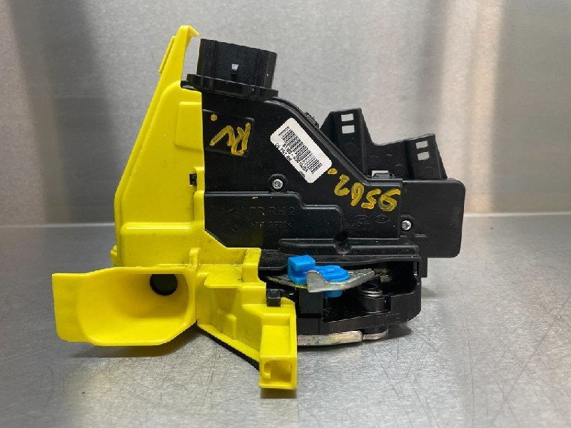 SERRURE DE PORTE RODS AVANT DROIT Kia Niro I (DE), Utilisé, Kia
