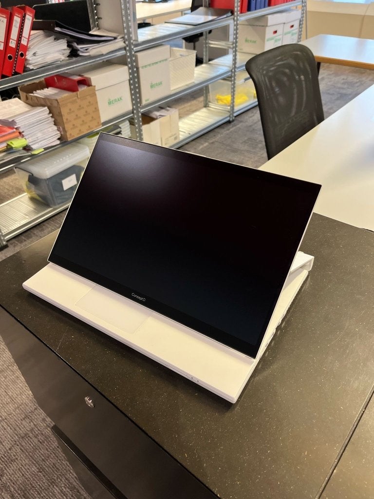 Acer ConceptD 7 Ezel écran 4K tactile, 32 GB, 17 pouces ou plus, Avec écran tactile, Intel Xeon