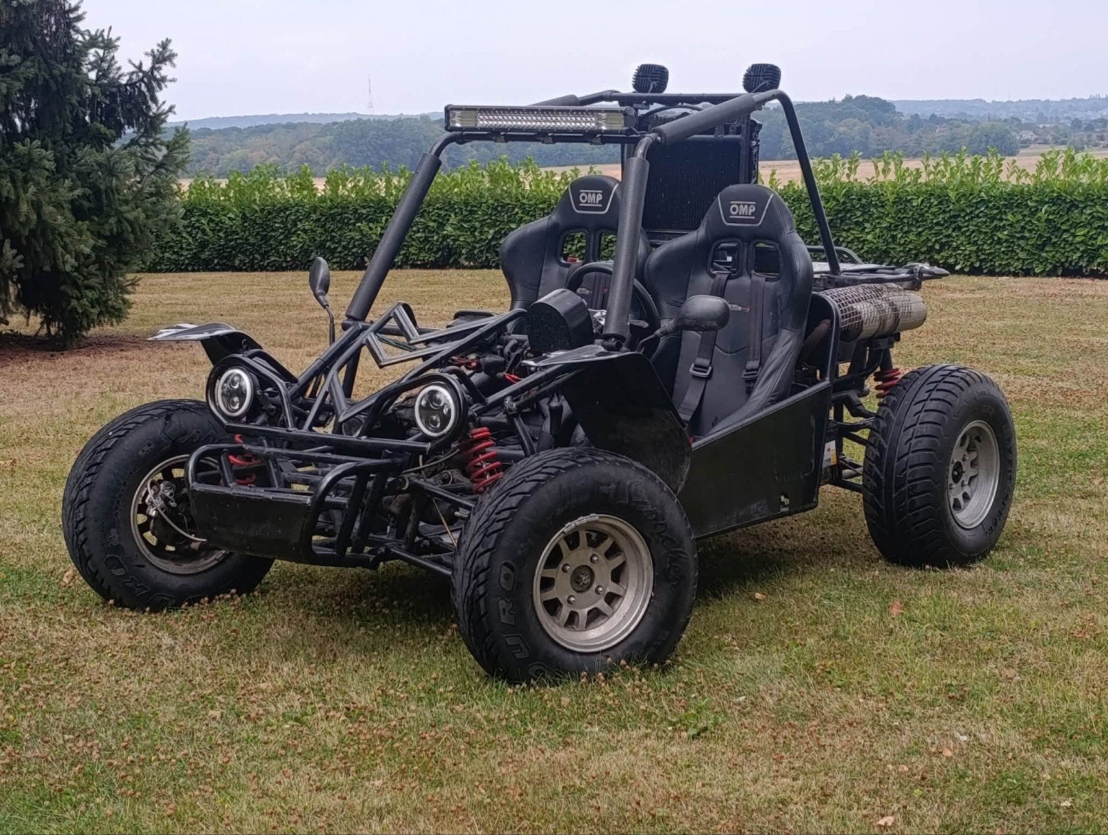 KINROAD CYCLONE 650 – TOUS LES PAPIERS DISPONIBLES, 3 cylindres, 644 cm³