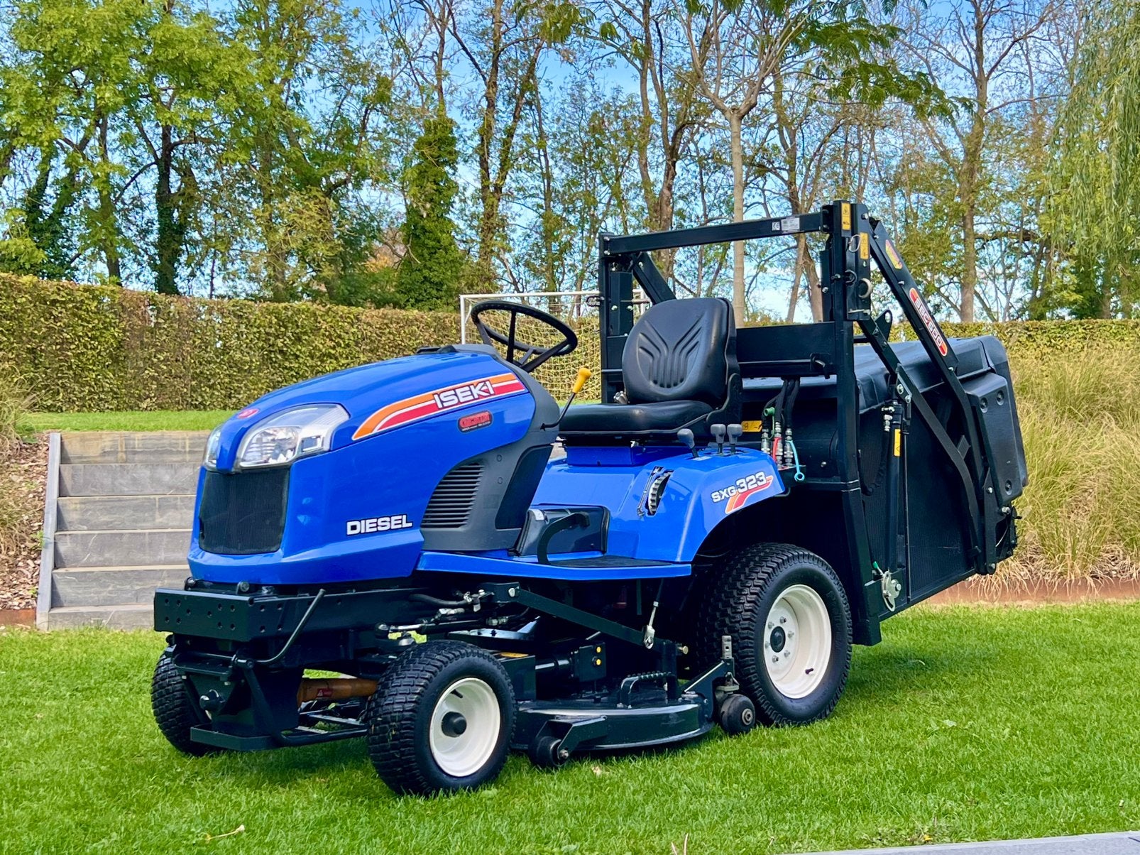 Tracteur tondeuse ISEKI SXG 323, Jardin & Terrasse, Enlèvement, Comme neuf