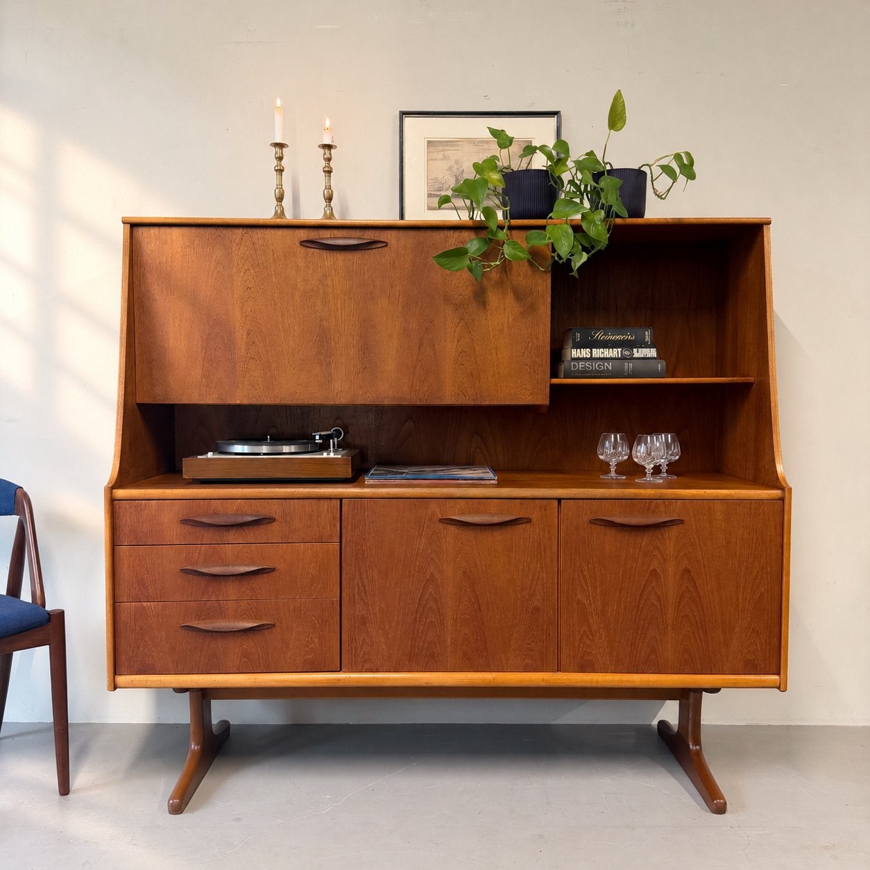 Buffet vintage •Austin Suite•, Maison & Meubles, 25 à 50 cm, Enlèvement ou Envoi, 150 à 200 cm, Utilisé