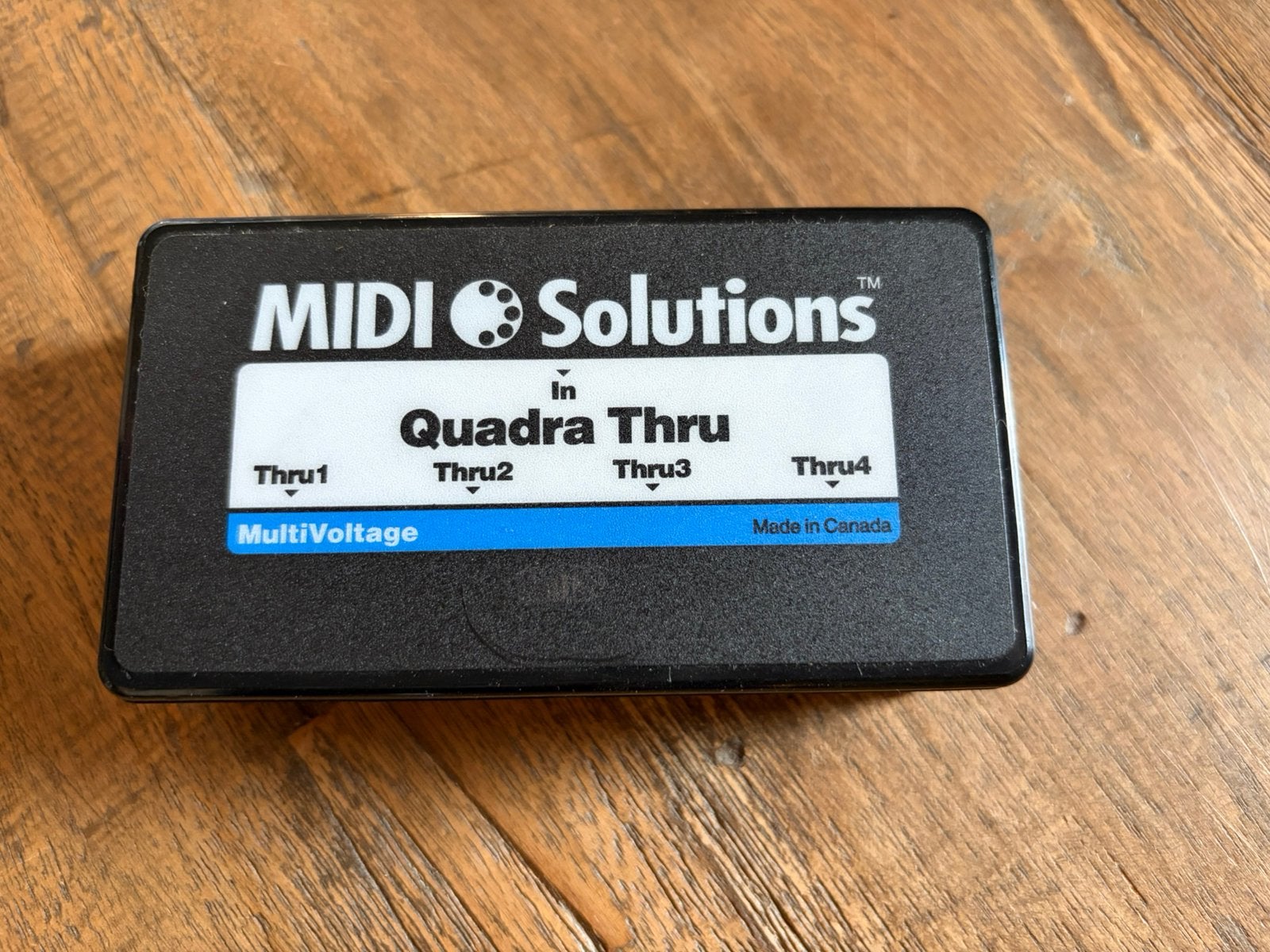 Midi Solutions Quadra Thru (multivoltage), Sports nautiques & Bateaux, Instruments de navigation & Électronique maritime, Enlèvement